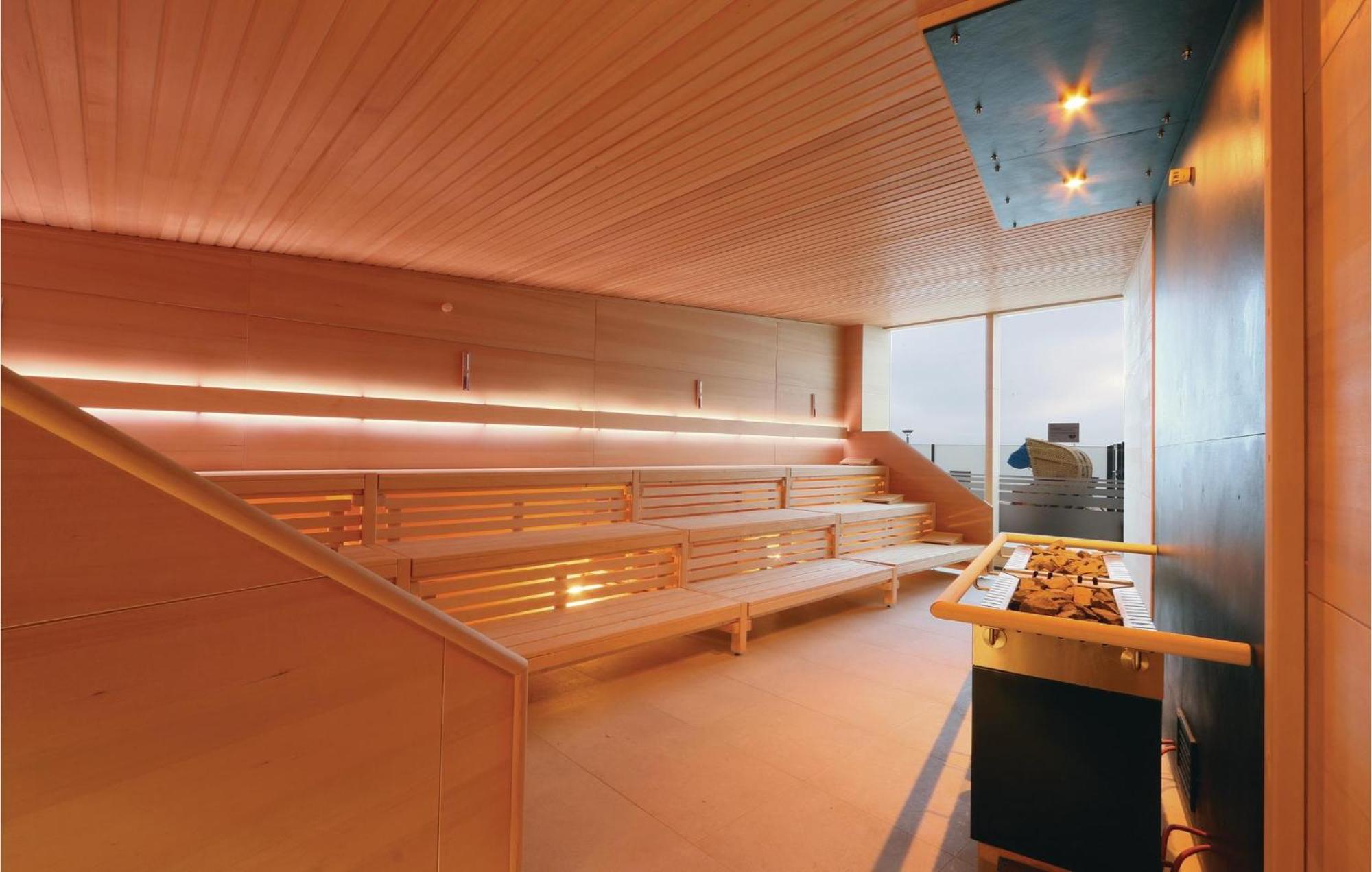 Lovely Apartment In Luebeck Travemuende With Sauna المظهر الخارجي الصورة
